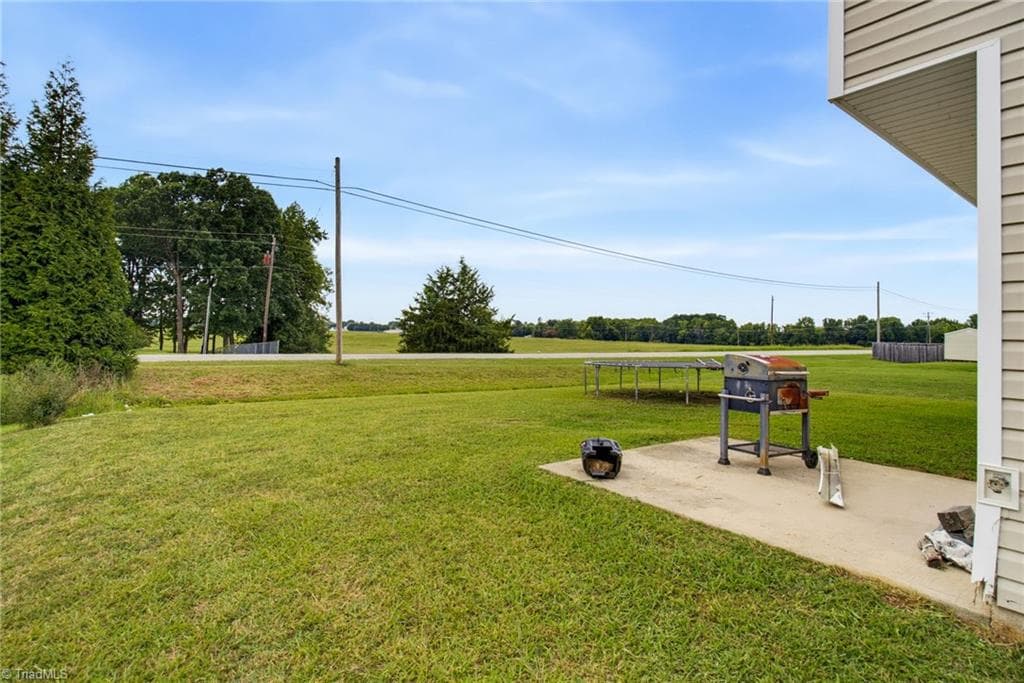 Stick/Site Built at 7000 Texas Boulevard, Thomasville NC 27360, photo 38 of 41