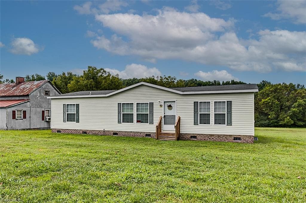 Manufactured Home at 2118 and 2146 Warren Drive, Staley NC 27355, photo 27 of 35