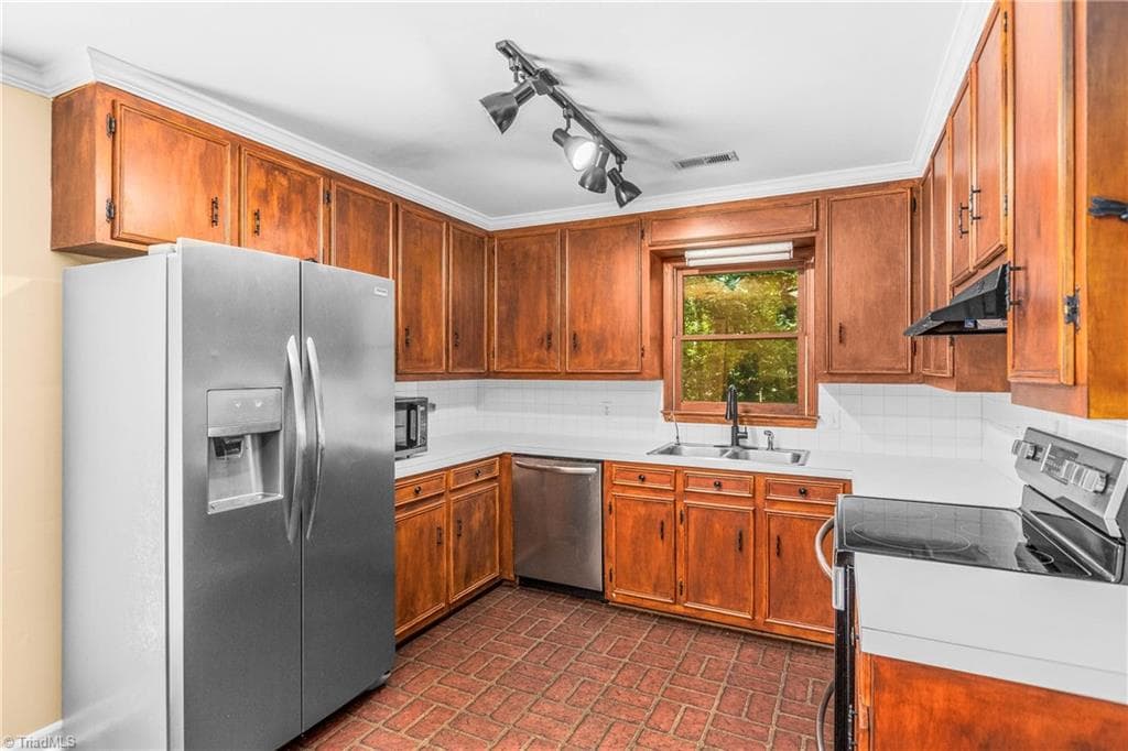 Stick/Site Built at 5532 Alma Drive, Winston-Salem NC 27105, Winston-Salem, photo 6 of 27