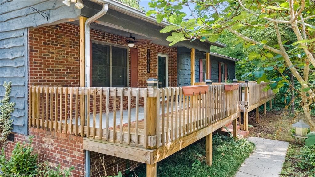 Stick/Site Built at 923 Aberdeen Road, High Point NC 27265, photo 6 of 38