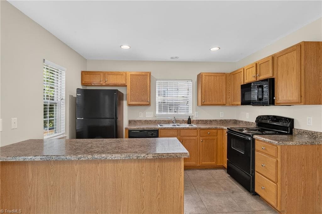 Stick/Site Built at 654 Grasswren Way, Greensboro NC 27409, photo 10 of 35