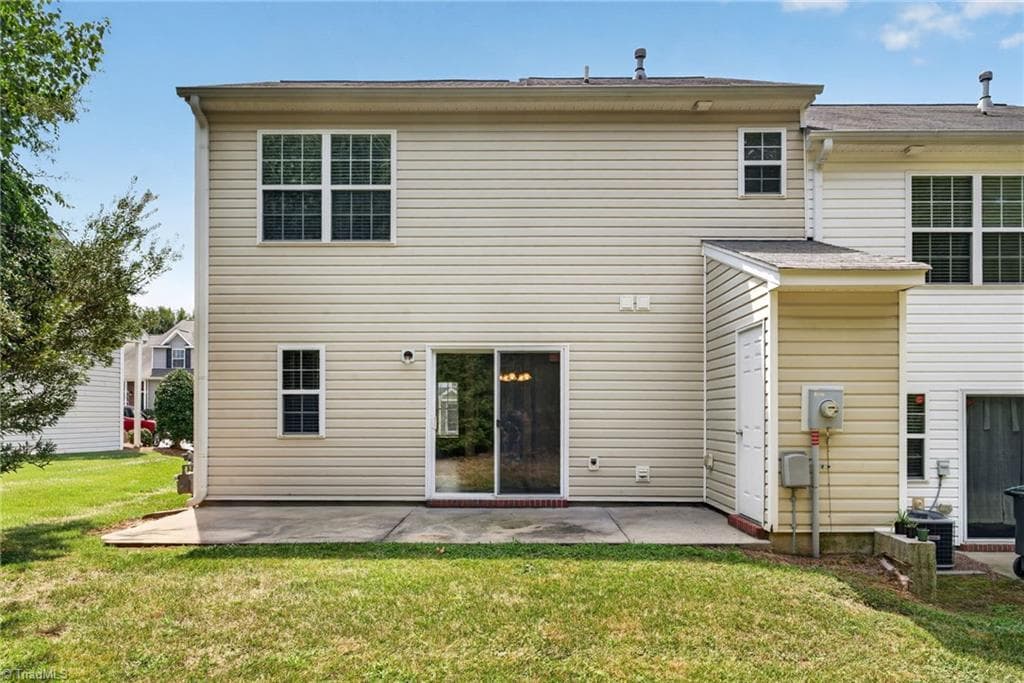 Stick/Site Built at 654 Grasswren Way, Greensboro NC 27409, photo 31 of 35