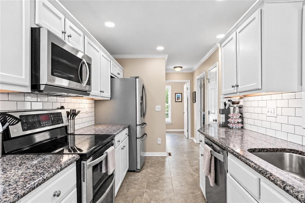 Stick/Site Built at 5201 Old Plantation Circle, Winston-Salem NC 27104, photo 12 of 30