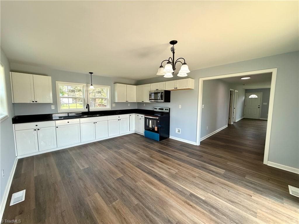 Stick/Site Built at 6129 Ridge Road, Lexington NC 27295, Lexington, photo 13 of 38