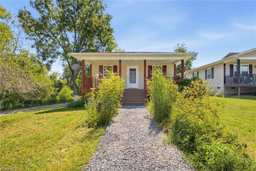 219 E Oakview Road, Asheville NC 28806
