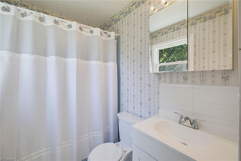 Stick/Site Built at 182 Regency Drive, Reidsville NC 27320, photo 16 of 32