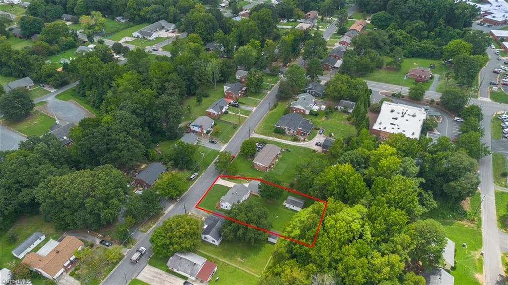 Stick/Site Built at 625 N Elm Street, Asheboro NC 27203, photo 36 of 39