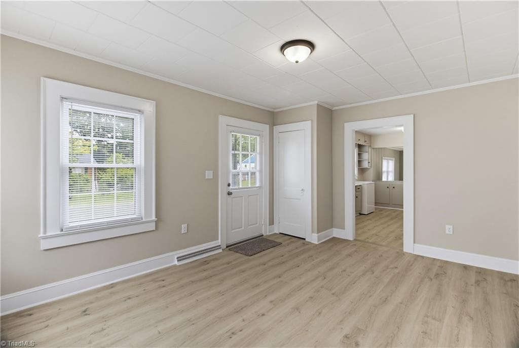Stick/Site Built at 625 N Elm Street, Asheboro NC 27203, photo 4 of 39
