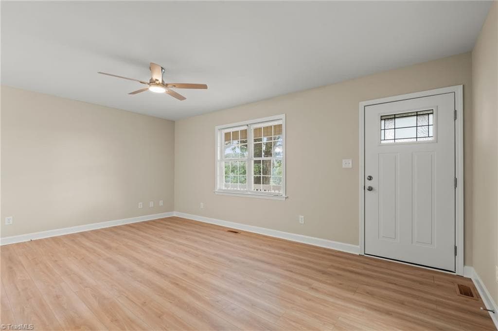 Stick/Site Built at 2497 E Sprague Street, Winston-Salem NC 27107, Winston-Salem, photo 5 of 34