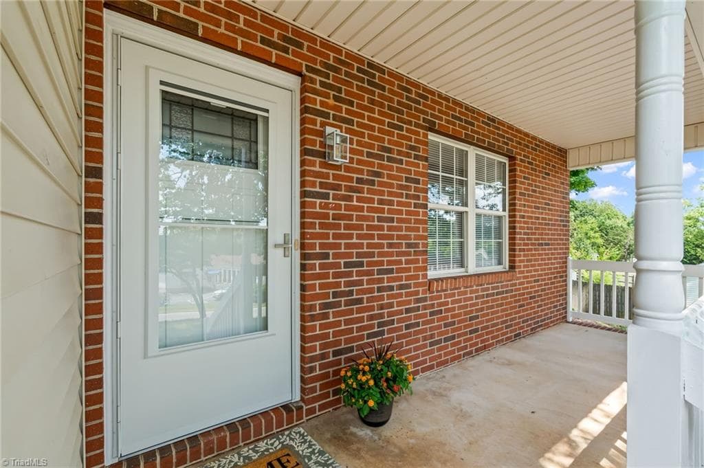 Stick/Site Built at 2497 E Sprague Street, Winston-Salem NC 27107, Winston-Salem, photo 4 of 34