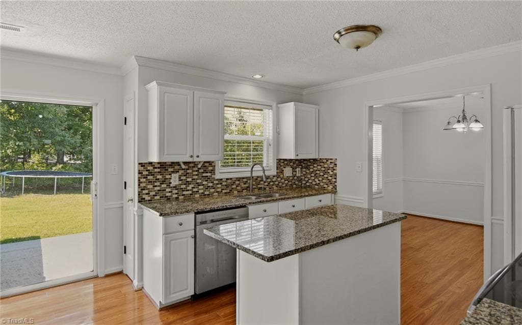 Stick/Site Built at 3338 Timberwolf Avenue, High Point NC 27265, photo 10 of 30