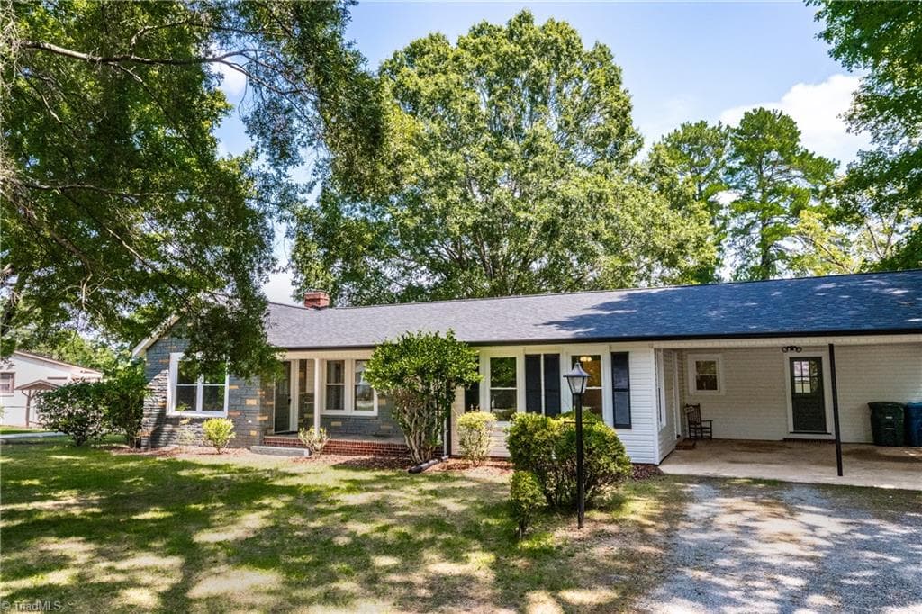 Stick/Site Built at 1224 Glenwood Avenue, Salisbury NC 28146, Salisbury, photo 3 of 41