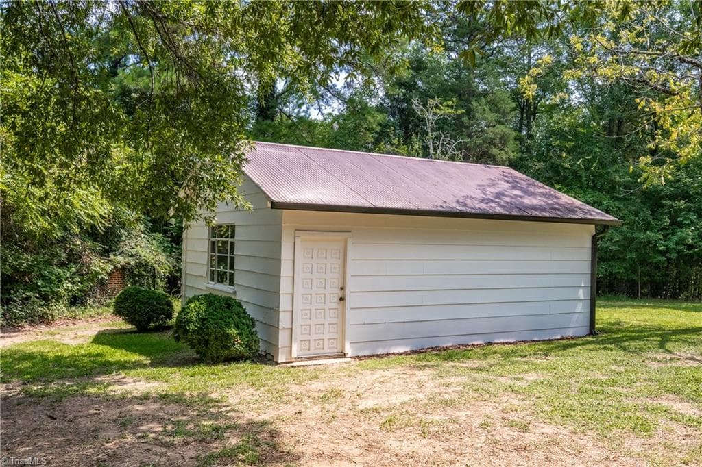Stick/Site Built at 1224 Glenwood Avenue, Salisbury NC 28146, Salisbury, photo 37 of 41