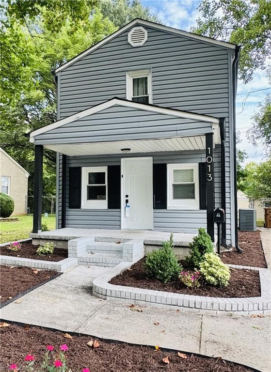 Stick/Site Built at 1013 Willow Road, Greensboro NC 27401, photo 3 of 24