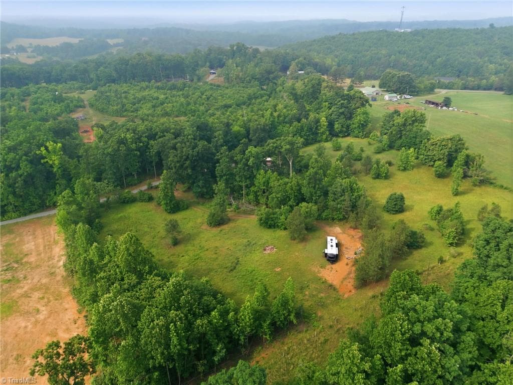 Remarks at 23146 Nc Highway 109, Denton NC 27239, photo 2 of 18