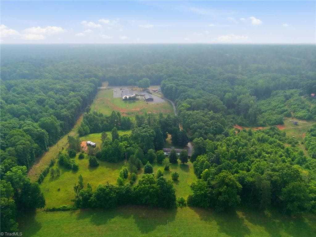 Remarks at 23146 Nc Highway 109, Denton NC 27239, photo 7 of 18