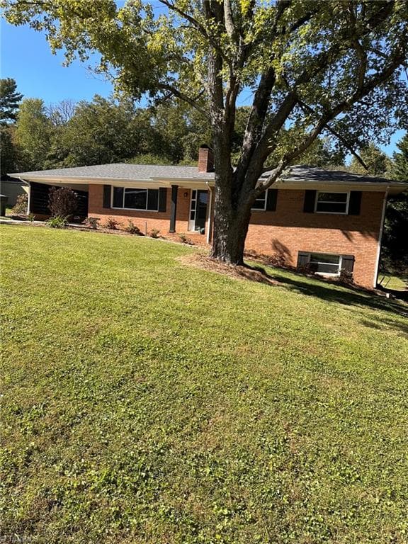 Stick/Site Built at 111 Bell Drive, Thomasville NC 27360, photo 3 of 27