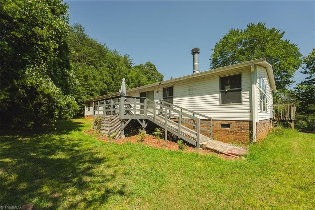 Manufactured Home at 51 Fred Jolly Lane, Taylorsville NC 28681, Taylorsville, photo 42 of 50