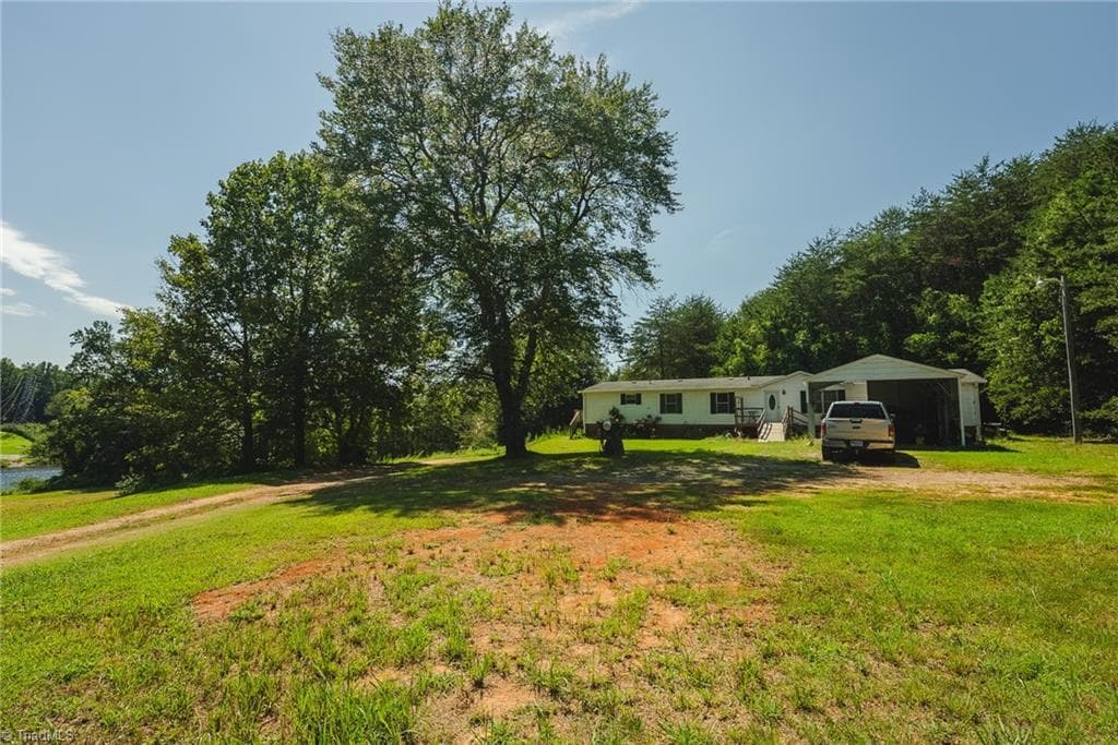 Manufactured Home at 51 Fred Jolly Lane, Taylorsville NC 28681, Taylorsville, photo 46 of 50
