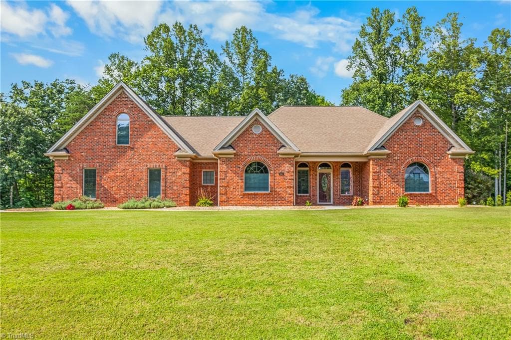 1080 Nauvoo Ridge Drive, Tobaccoville NC 27050