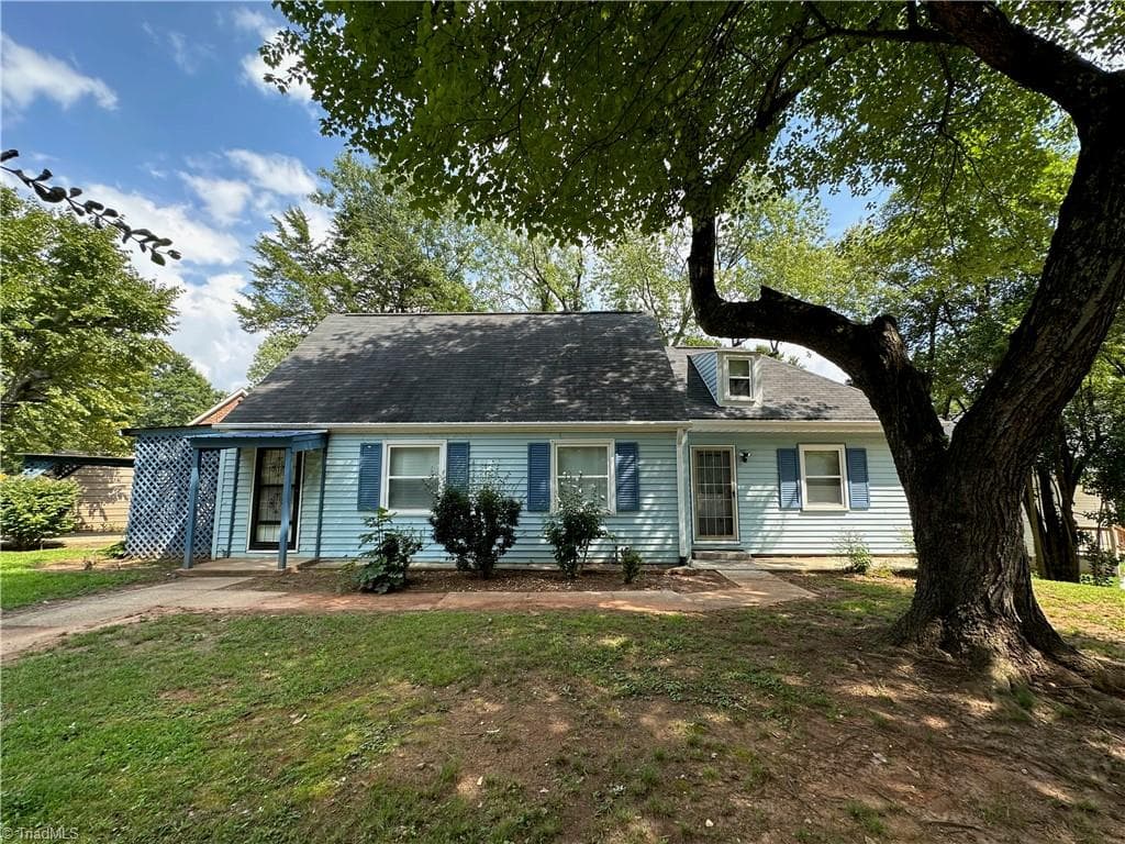 1012 Louise Road, Winston-Salem NC 27107