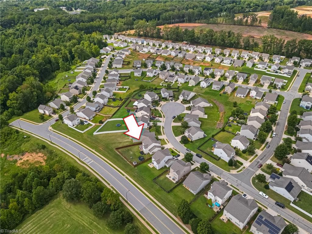 Stick/Site Built at 5010 Shorthorn Way, Greensboro NC 27405, photo 30 of 34