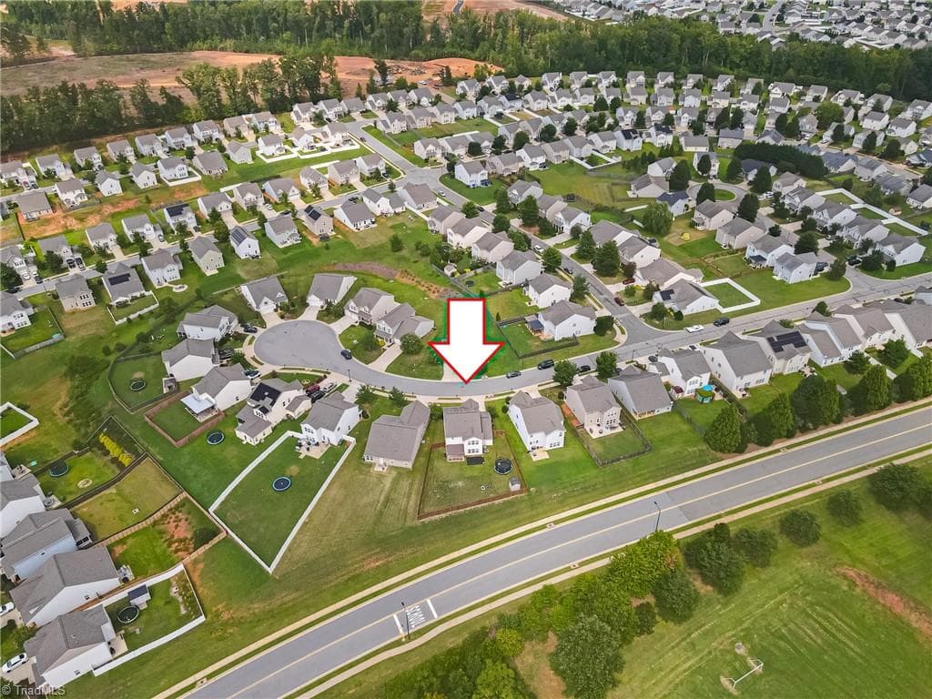 Stick/Site Built at 5010 Shorthorn Way, Greensboro NC 27405, photo 31 of 34