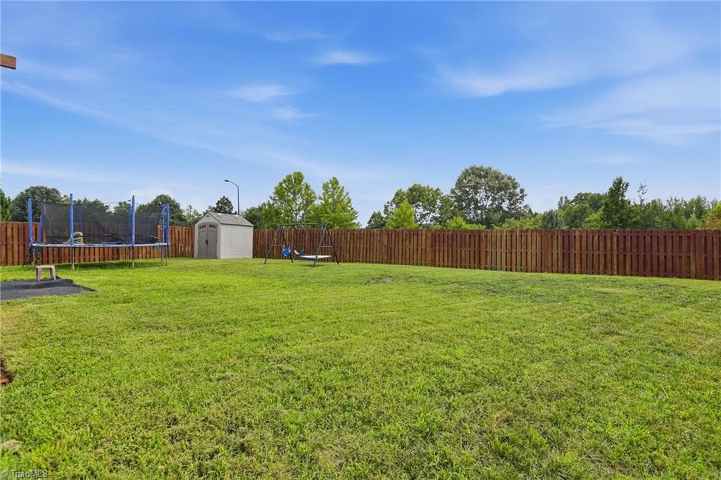 Stick/Site Built at 5010 Shorthorn Way, Greensboro NC 27405, photo 25 of 34