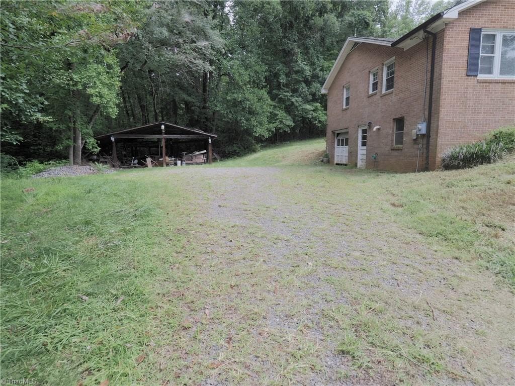 Stick/Site Built at 1955 Siloam Road, Mount Airy NC 27030, Mount Airy, photo 5 of 54