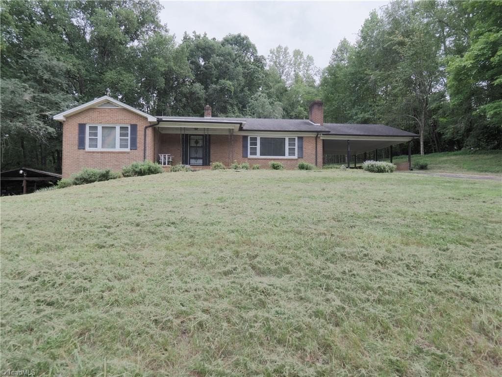 1955 Siloam Road, Mount Airy NC 27030