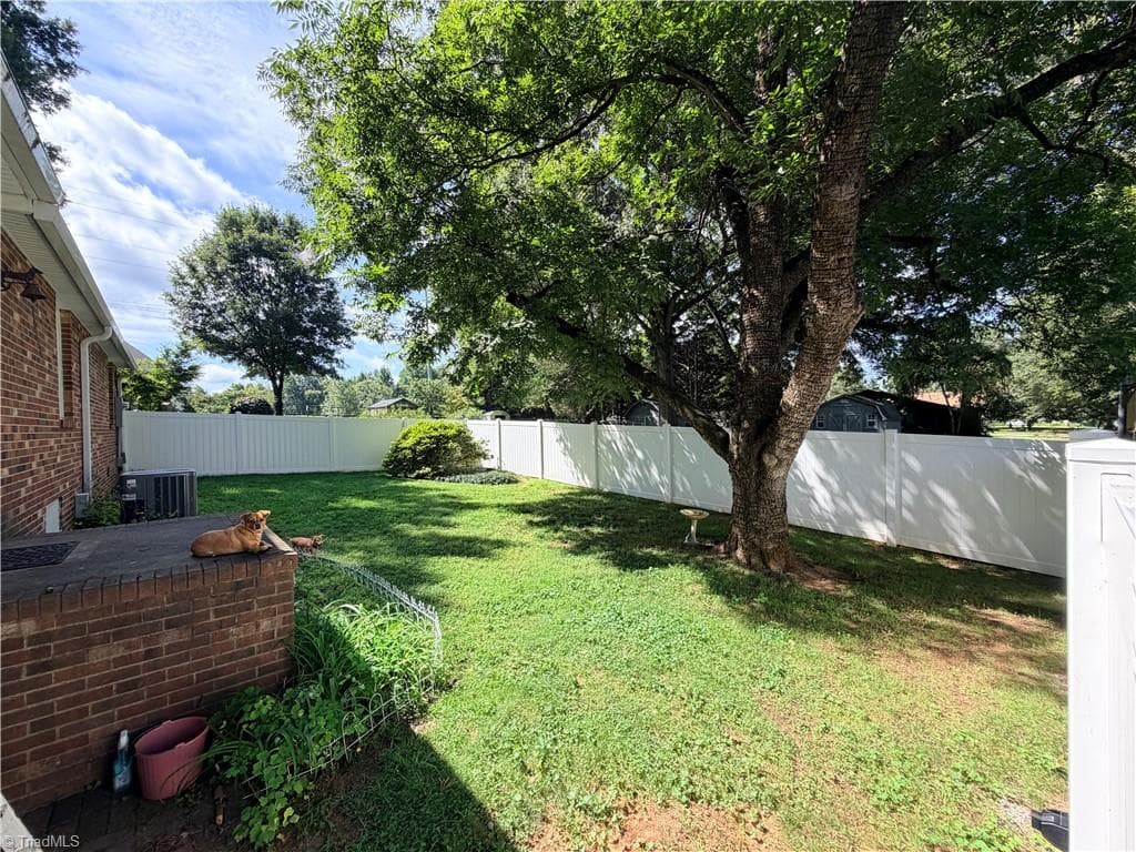 Stick/Site Built at 4608 High Point Road, Kernersville NC 27284, Kernersville, photo 63 of 66