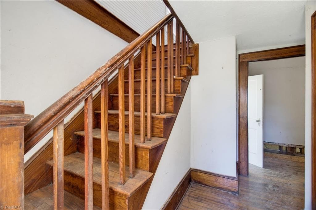 Stick/Site Built at 300 New Street, High Point NC 27260, High Point, photo 11 of 62