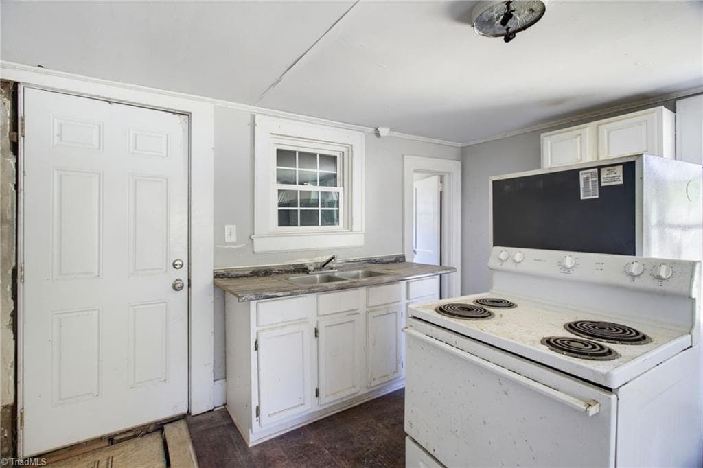 Stick/Site Built at 300 New Street, High Point NC 27260, High Point, photo 29 of 62