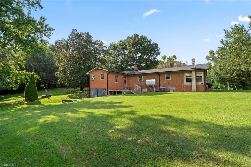 Stick/Site Built at 2294 N Old Greensboro Road, High Point NC 27265, photo 26 of 44