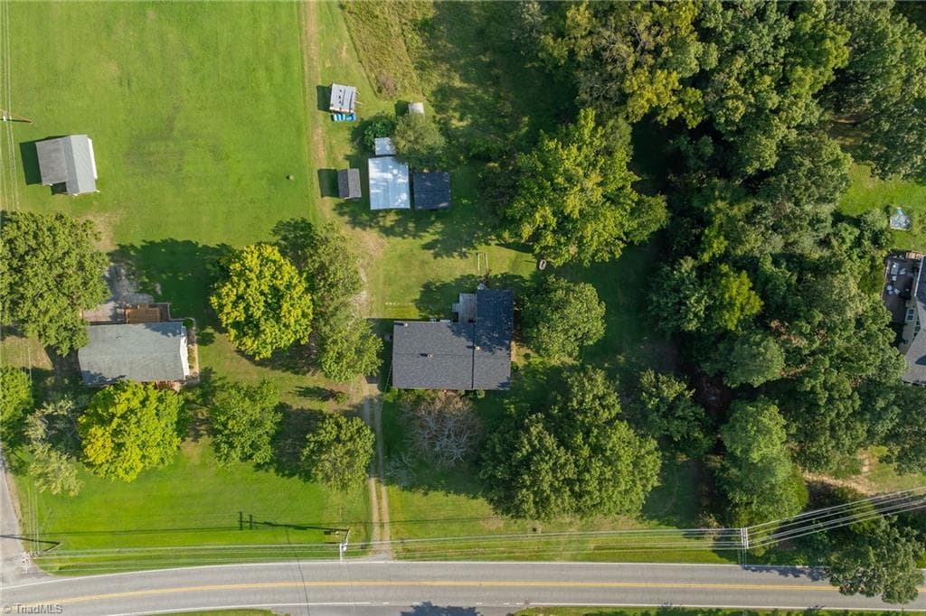 Stick/Site Built at 2294 N Old Greensboro Road, High Point NC 27265, photo 35 of 44