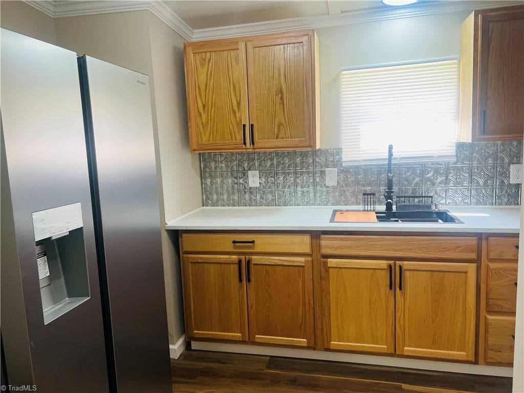 Manufactured Home at 134 Stout Lane, Pilot Mountain NC 27041, photo 6 of 19