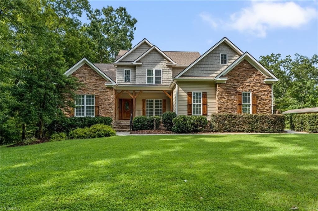 3321 Lower Lake Road, Thomasville NC 27360
