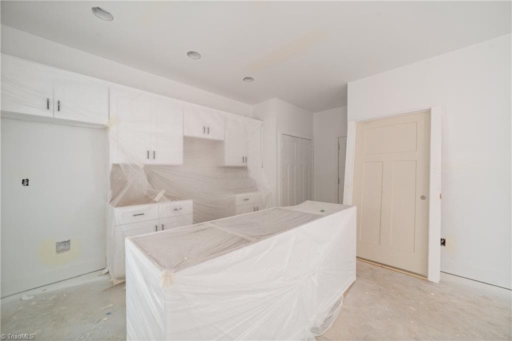 Stick/Site Built at 4375 Allen Drive, Winston-Salem NC 27101, Winston-Salem, photo 6 of 17