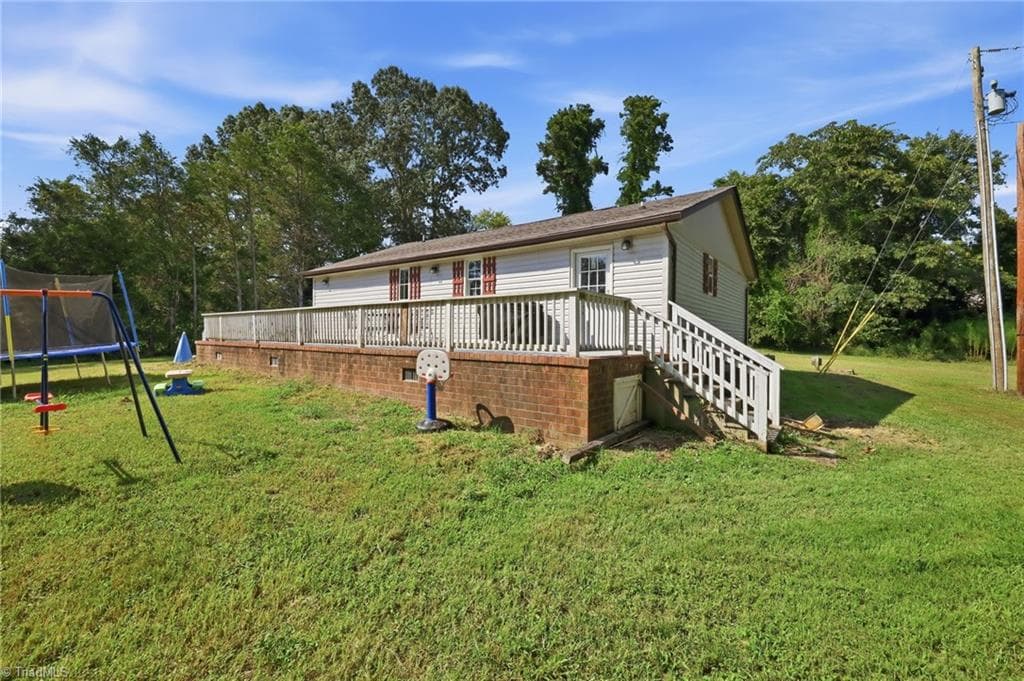 Manufactured Home at 5085 Fairview Church Road, Trinity NC 27370, Trinity, photo 34 of 38
