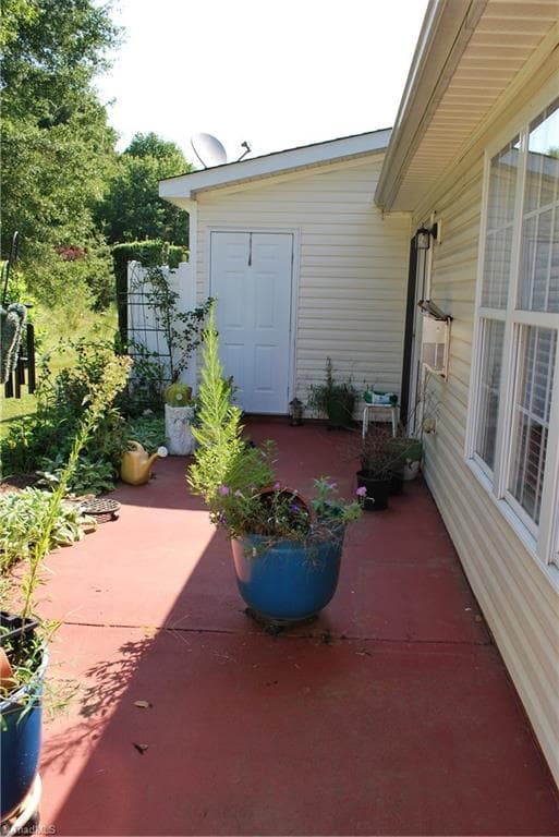 Stick/Site Built at 4837 Terrence Drive, Winston-Salem NC 27103, photo 2 of 18