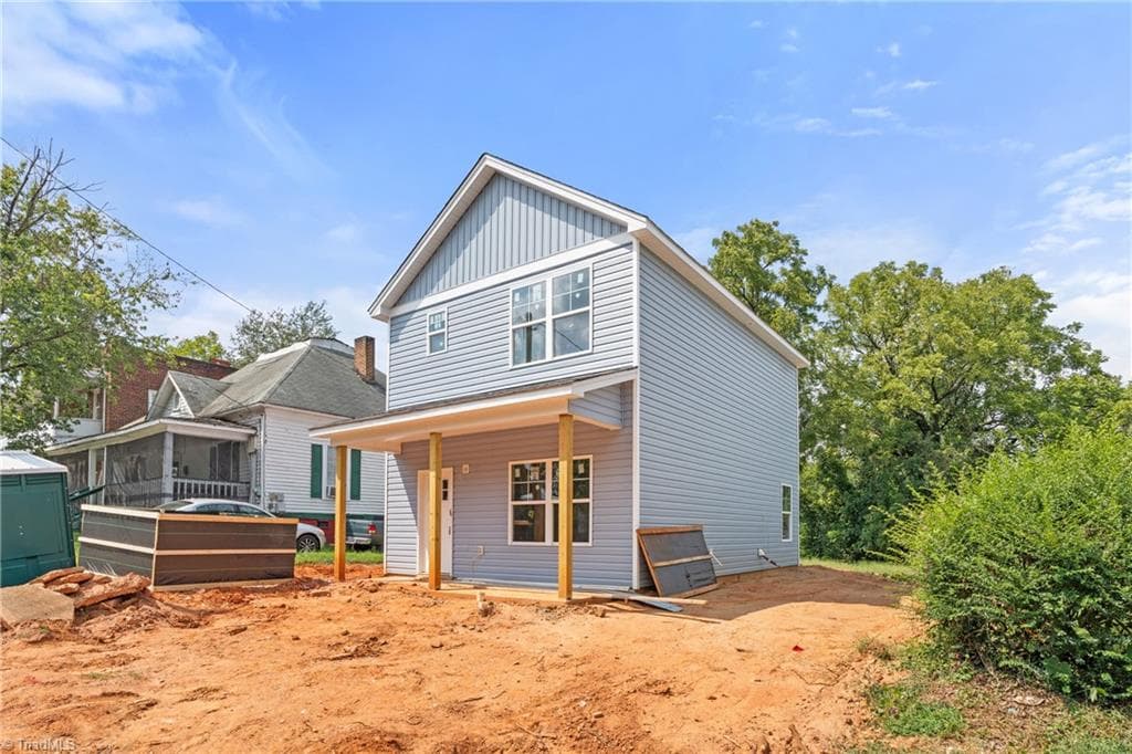 2033 E 14Th Street, Winston-Salem NC 27105