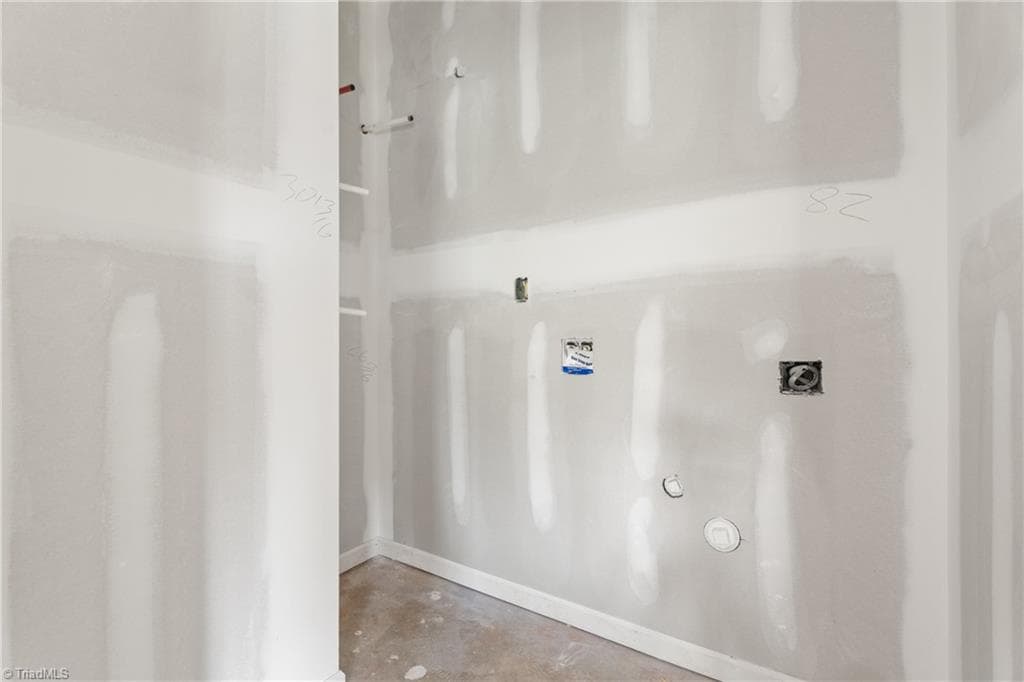 Stick/Site Built at 2033 E 14Th Street, Winston-Salem NC 27105, Winston-Salem, photo 9 of 20