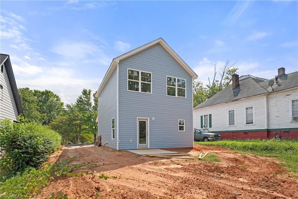Stick/Site Built at 2033 E 14Th Street, Winston-Salem NC 27105, Winston-Salem, photo 19 of 20