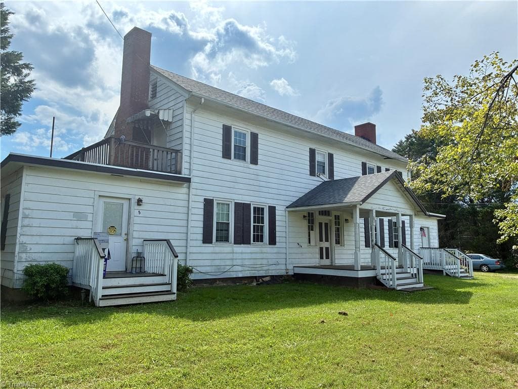 Apartment at 1109 W Main Street, Yadkinville NC 27055, photo 12 of 12