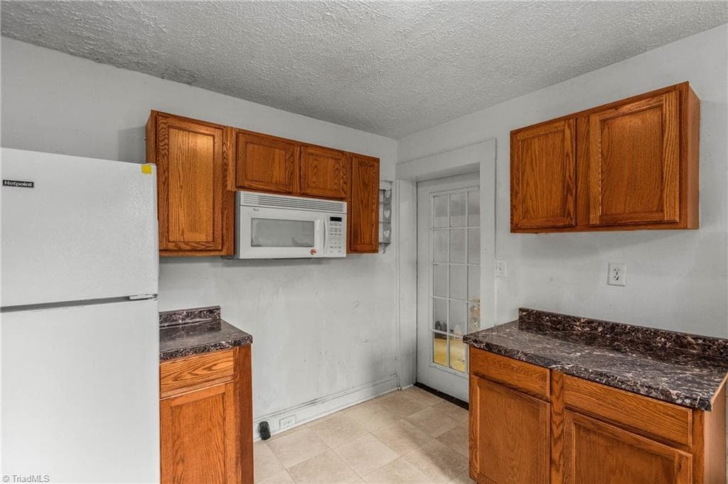 Stick/Site Built at 921 Gordon Street, High Point NC 27260, High Point, photo 23 of 52