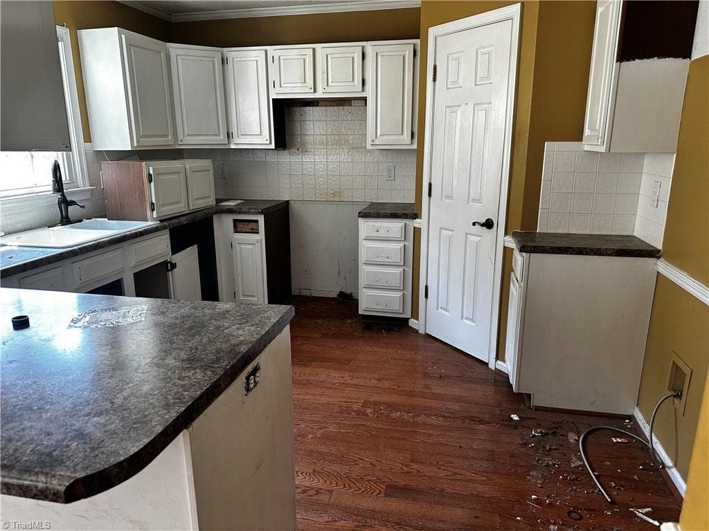 Stick/Site Built at 1720 Braemore Court, Kernersville NC 27284, photo 5 of 18