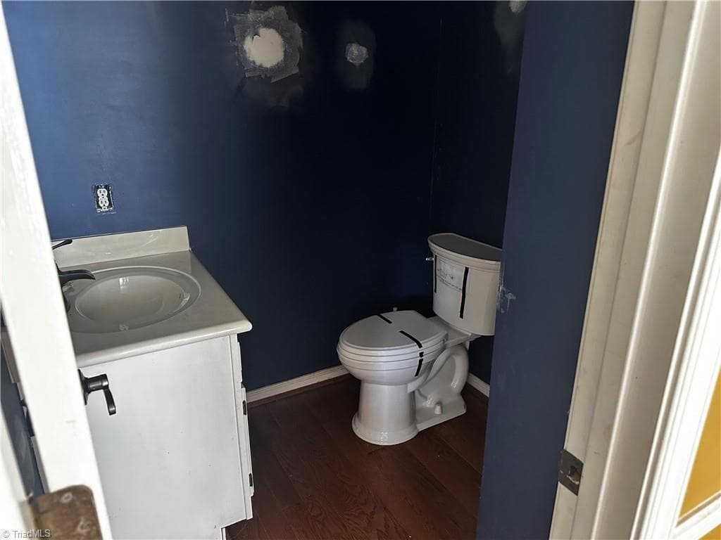 Stick/Site Built at 1720 Braemore Court, Kernersville NC 27284, photo 8 of 18