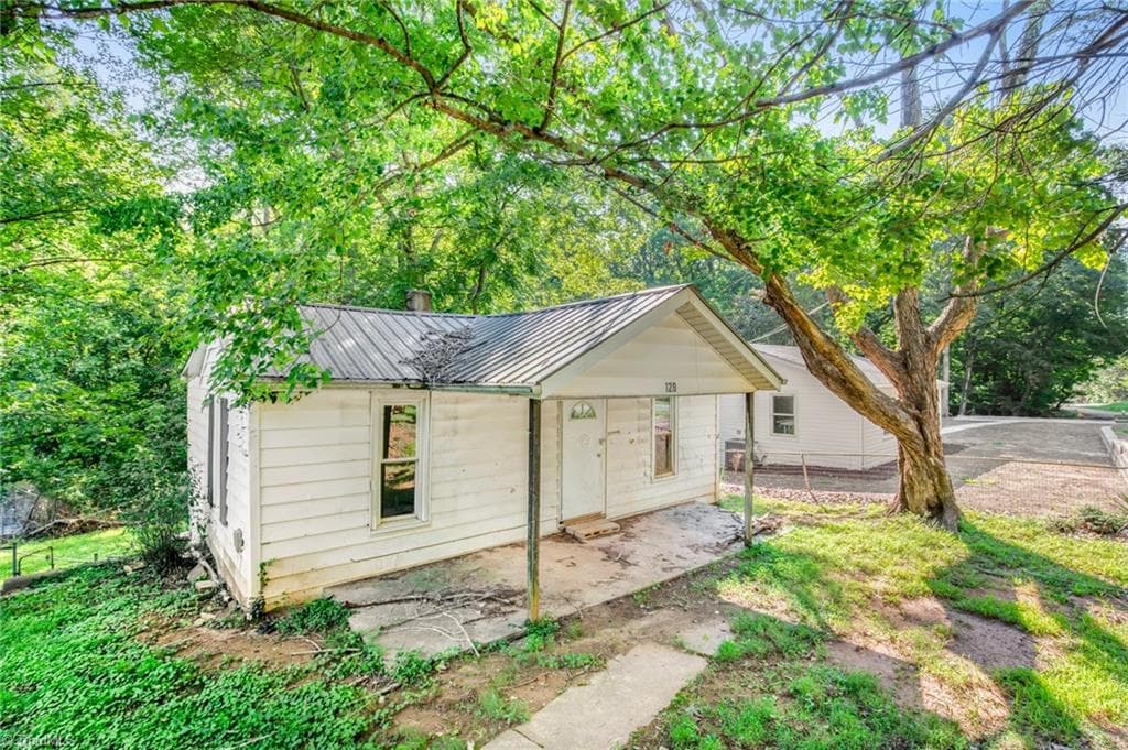 Stick/Site Built at 129 Old Linville Road, Kernersville NC 27284, Kernersville, photo 11 of 28