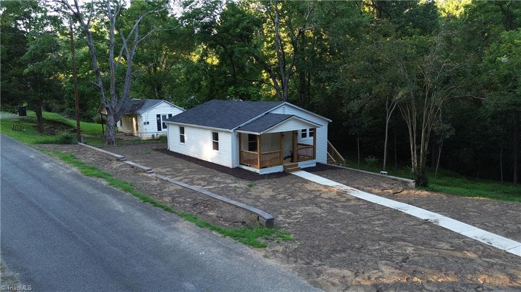 Stick/Site Built at 129 Old Linville Road, Kernersville NC 27284, Kernersville, photo 25 of 28