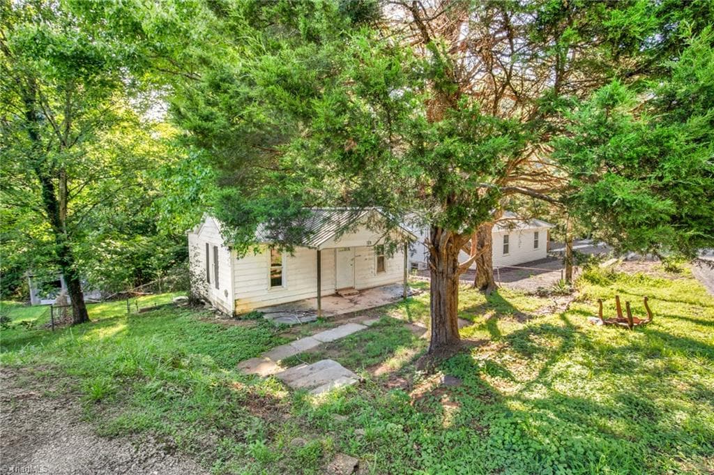 Stick/Site Built at 129 Old Linville Road, Kernersville NC 27284, Kernersville, photo 7 of 28